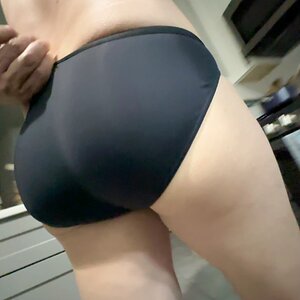Greg Homme Yoga bikini ⚫️ .jpeg