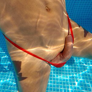 TaLa triangle transparent red (7).jpg
